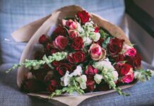 Ποιοι γιορτάζουν σήμερα 18 Μαρτίου