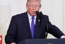 Ντόναλντ Τραμπ: «Πολύ αργά» για συνομιλίες με το Ιράν