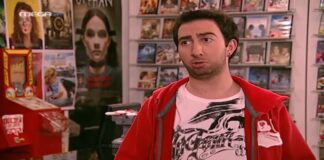 Θυμάστε τον «Τζίμη» από την «Πολυκατοικία»; Πρωταγωνιστεί σε γαλλική σειρά που «σαρώνει» στο Netflix