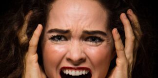 Δίκιο ή προσωπική αυταπάτη; Όταν δεν “μας πνίγει το δίκιο”, αλλά το “εγώ”