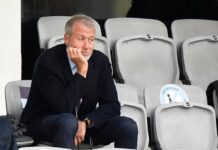 Η αγγλική κυβέρνηση θα κινηθεί νομικά κατά του Αμπράμοβιτς για τα 2,4 δισ. λίρες από την πώληση της Τσέλσι