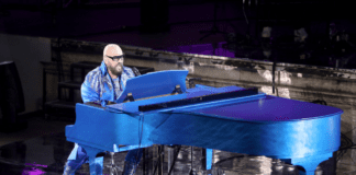 Ο βραβευμένος με Grammy Desmond Child στο ERTnews.gr: Ο Παρθενώνας είναι μια προσευχή τυλιγμένη σε μάρμαρο