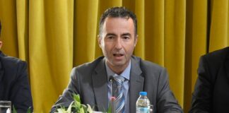 «Άτομα με βουλευτική ασυλία εργαλειοποιούν τη δίκη και πουλάνε σόου στις κάμερες και τα social media»