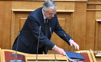 Θεωρείο: Αγριεύει το ματς… | Η ΚΑΘΗΜΕΡΙΝΗ