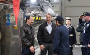 Επίσκεψη Μητσοτάκη – Χριστοδουλίδη στη φρεγάτα «Κίμων»