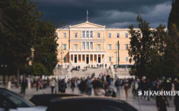 Δημοσκόπηση: Τι λένε οι πολίτες για Patriot, ένας στους δύο υπέρ του πλαφόν