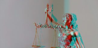 Όταν η εξουσία συγκρούεται με τη δικαιοσύνη: Η σιωπηλή κρίση του κράτους δικαίου στην Ευρώπη