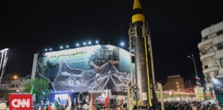 Στο χείλος της ανάφλεξης η Μέση Ανατολή: Η εντολή Τραμπ για «πυρ κατά βούληση» στο Ορμούζ