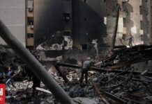 Σε επανέναρξη των ειρηνευτικών διαβουλεύσεων με το Ιράν τις επόμενες δύο μέρες «δείχνει» ο Τραμπ