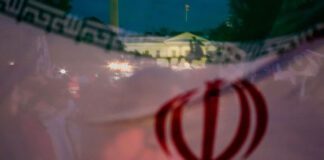 Ένα βήμα πριν την καταστροφή: Πώς ο ανώτατος ηγέτης του Ιράν κατέληξε σε εκεχειρία με τον Τραμπ