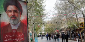 «Επανεμφάνιση» Μοτζτάμπα Χαμενεΐ: Θα υποχρεώσουμε τους εχθρούς μας να πέσουν στα γόνατα