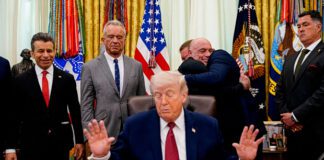 Ο πόλεμος στο Ιράν αποκάλυψε το αδύναμο σημείο του Τραμπ: την οικονομία