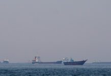 Στενά Ορμούζ: Στον «πάγο» οι διελεύσεις – Κατάσχεση «Touska» και απάτες με crypto εντείνουν την κρίση