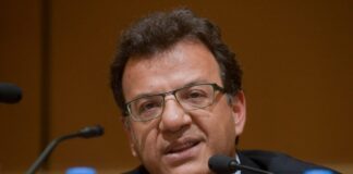 Βασίλης Παπαδρόσος: Παραιτήθηκε από τον ΣΚΑΪ