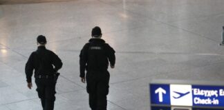 Συνελήφθησαν δύο άτομα που είχαν μαζί τους 1.320 λαθραία τσιγάρα