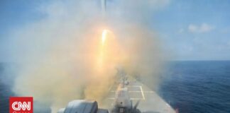 Οι Αμερικανοί έριξαν πέντε προειδοποιητικές βολές κατά την κατάληψη του ιρανικού πλοίου Touska