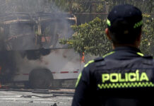 Μαζικές τρομοκρατικές επιθέσεις στην Κολομβία με 13 νεκρούς και 38 τραυματίες λίγο πριν τις εκλογές (βίντεο)