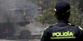 Μαζικές τρομοκρατικές επιθέσεις στην Κολομβία με 13 νεκρούς και 38 τραυματίες λίγο πριν τις εκλογές (βίντεο)