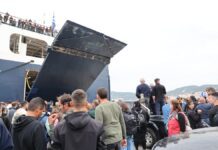 Στο υπουργείο Αγροτικής Ανάπτυξης την Παρασκευή οι αγρότες της Λέσβου – Συνεχίζεται ο αποκλεισμός στο λιμάνι της Μυτιλήνης