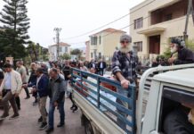 Λέσβος: «Δεν θα αφήσουμε να σφάξουν τα κοπάδια μας»