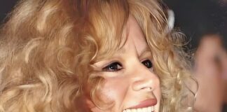 «Όταν μιλούσε μοσχομύριζε το στόμα της»: Το κόλπο της Αλίκης Βουγιουκλάκη με το άρωμα για να μοσχοβολά πάντα η ανάσα της