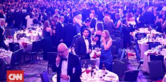 ΗΠΑ: «Άκουσα δυνατούς πυροβολισμούς και έπεσα στο έδαφος» – Δημοσιογράφοι περιγράφουν στιγμές τρόμου