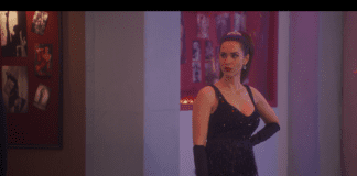 Η Άντζελα πιάνει δουλειά στο Πόρτο Λεόνε