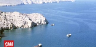 Φρουροί της Επανάστασης: Ο έλεγχος των Στενών του Ορμούζ είναι καθοριστική στρατηγική της Τεχεράνης