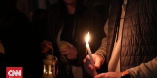 Το Άγιο Φως έφτασε στην Κύπρο με ειδική πτήση της AEGEAN