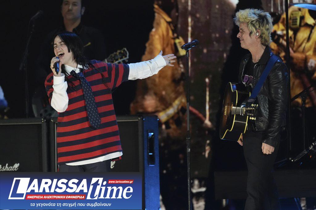 Η Billie Eilish κάνει την αρχή για πιο «πράσινες» συναυλίες – Πρέπει να προσπαθήσω να φέρω μια αλλαγή
