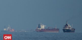 Όταν οι ΗΠΑ προστάτευσαν πλοία από ιρανικά πυρά στα Στενά του Ορμούζ το ’80-Πόσο εφικτό είναι σήμερα