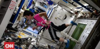 Πώς η γυμναστική των αστροναυτών καταπολεμά τους πόνους στην πλάτη και τη γήρανση για εμάς στη Γη