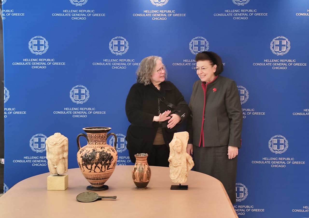 Η Λίνα Μενδώνη με την Jennifer Gray