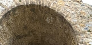 Η Όλια Λαζαρίδου φέρνει τα «Άνθη του Γιαλού» στο Κάστρο της Σκιάθου