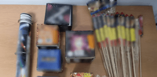 Χειροπέδες σε 44χρονο με 639 κροτίδες στην Ελευσίνα – Τον συνέλαβαν όταν επιχείρησε να ανάψει βεγγαλικό