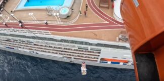 Bίντεο από την αεροδιακομιδή ασθενούς από κρουαζιερόπλοιο με Super Puma της Πολεμικής Αεροπορίας