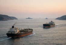 Στο τραπέζι σχέδιο για εκεχειρία και άνοιγμα των Στενών του Ορμούζ