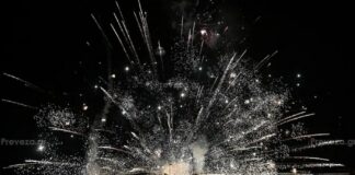 Πρέβεζα: Η νύχτα έγινε μέρα στην Ανάσταση στον Άγιο Θωμά