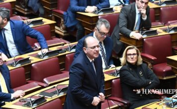 Η στρατηγική του Μαξίμου για τη «μάχη» στη Βουλή