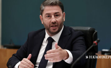 Ανδρουλάκης για υποκλοπές: Ο άνθρωπος που εκβίαζε τον πρωθυπουργό δεν κλήθηκε να καταθέσει