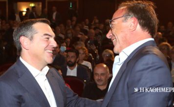 Θεωρείο: Στο επιτελείο Τσίπρα | Η ΚΑΘΗΜΕΡΙΝΗ