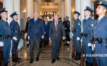 Εντός και Εκτός: Ελληνοπολωνικές επαφές για την Αμυνα