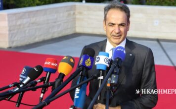 Μητσοτάκης από Κύπρο: Η Ευρώπη μπορεί να υπερασπιστεί τα μέλη της χωρίς εμπλοκή τρίτων