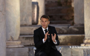 Μακρόν: Πιστεύω στον ευρωπαϊκό πυλώνα του ΝΑΤΟ, αλλά οι Ευρωπαίοι πρέπει να γίνουμε πιο δυνατοί