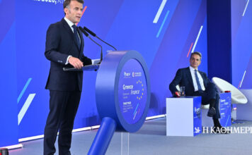 Μητσοτάκης: Πρότυπο για την Ευρώπη η ελληνογαλλική συνεργασία – Μακρόν: Να γίνουν περισσότερες επενδύσεις