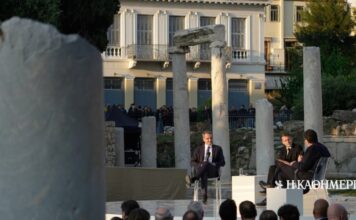 Τα μηνύματα του Μακρόν από την Αθήνα