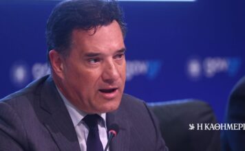 Η απάντηση Γεωργιάδη στις καταγγελίες της ειδικευόμενης παιδιάτρου