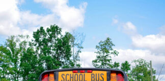 ΗΠΑ: Μαθητές σταμάτησαν σχολικό σε αυτοκινητόδρομο όταν λιποθύμησε η οδηγός