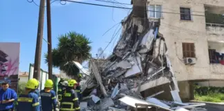 Κατέρρευσε διώροφη πολυκατοικία στην Κύπρο: Μάχη για απεγκλωβισμό ατόμου – Τρείς τραυματίες