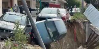 Θεσσαλονίκη: Υποχώρησε τοιχίο κατά την διάρκεια εργασιών – Η στιγμή που αυτοκίνητο πέφτει στο κενό